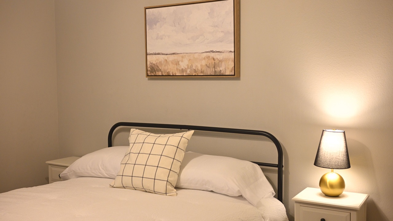 Photo of Bedroom in Alden Bridge