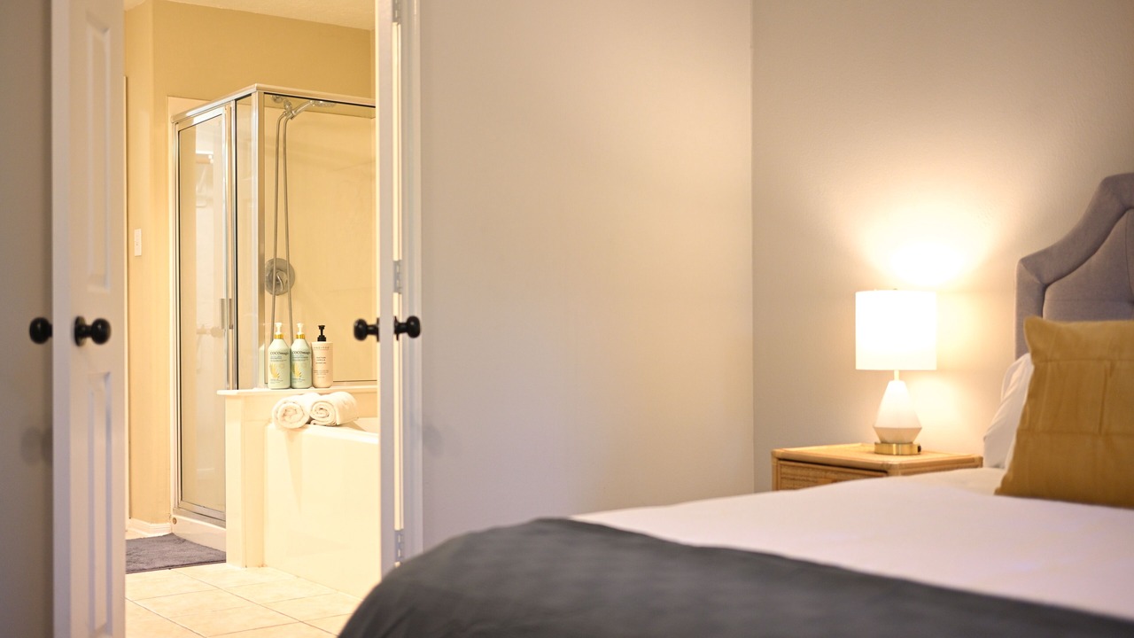 Photo of Bedroom in Alden Bridge