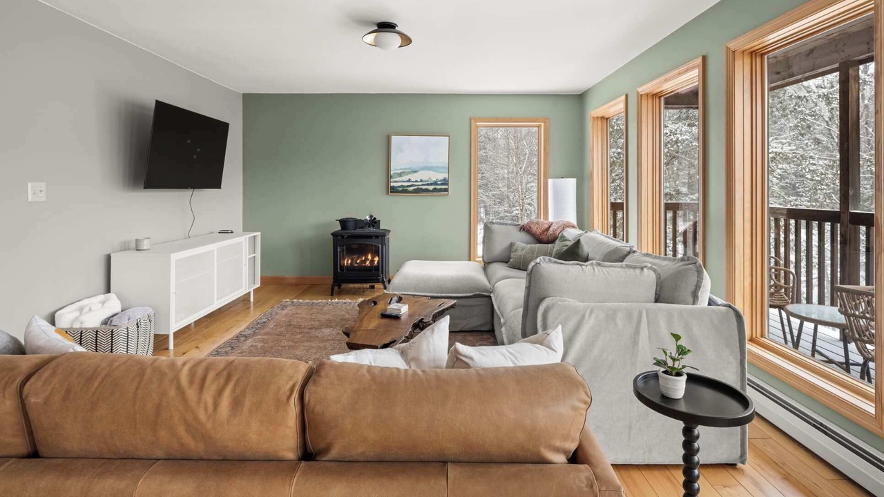 Photo of Livingroom in Warren