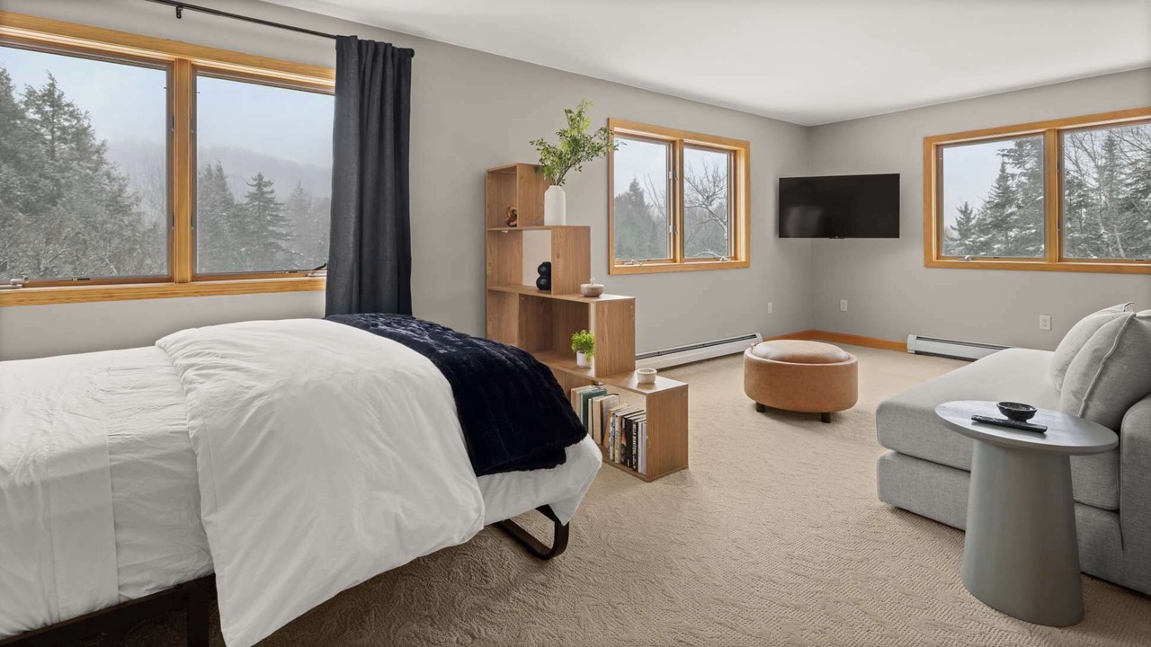 Photo of Bedroom in Warren