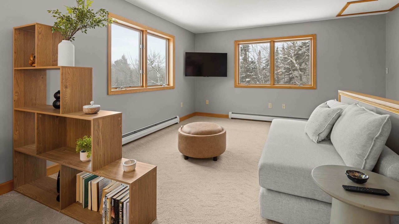 Photo of Livingroom in Warren