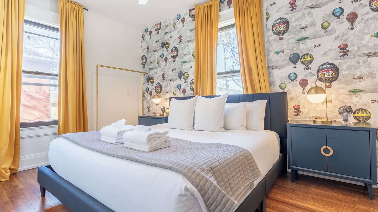 Photo of Bedroom in Historic Waverly