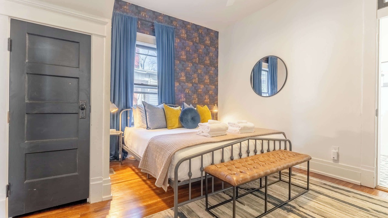 Photo of Bedroom in Historic Waverly