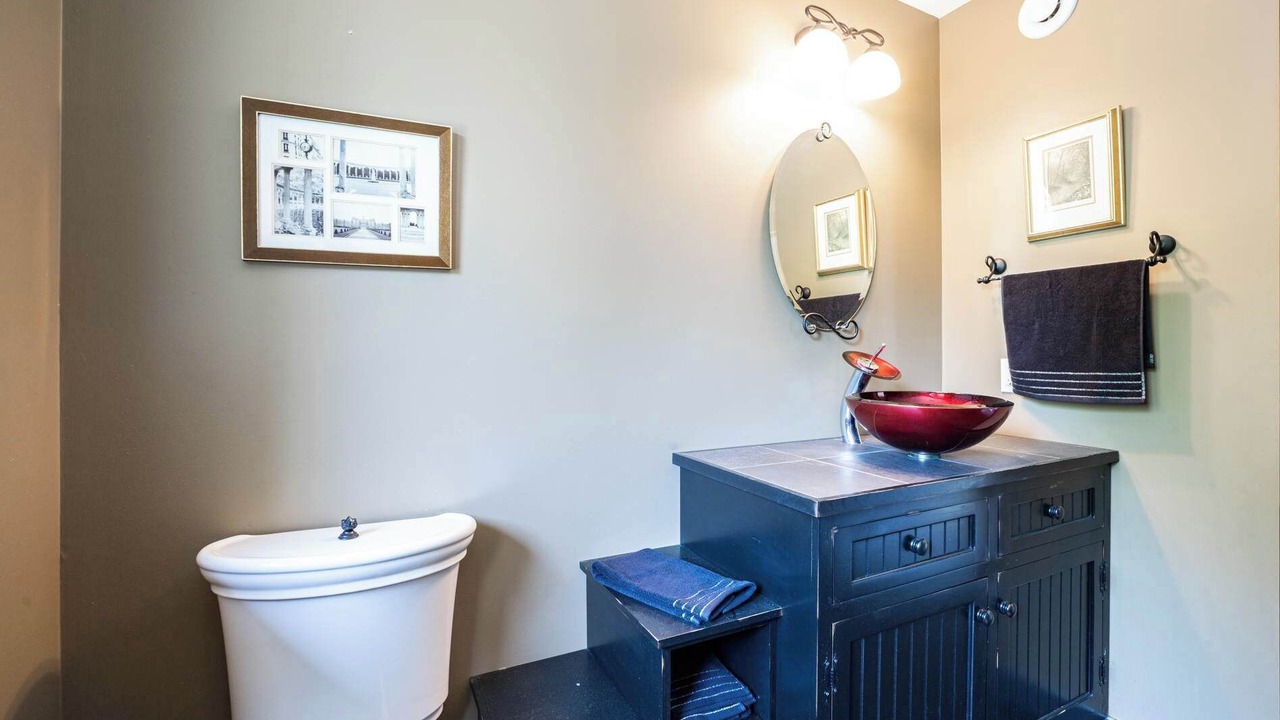 Photo of Bathroom in Lakehurst