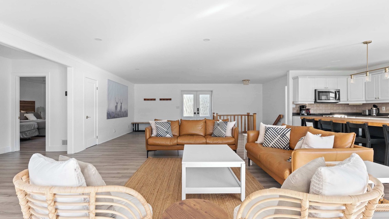 Photo of Livingroom in Utterson