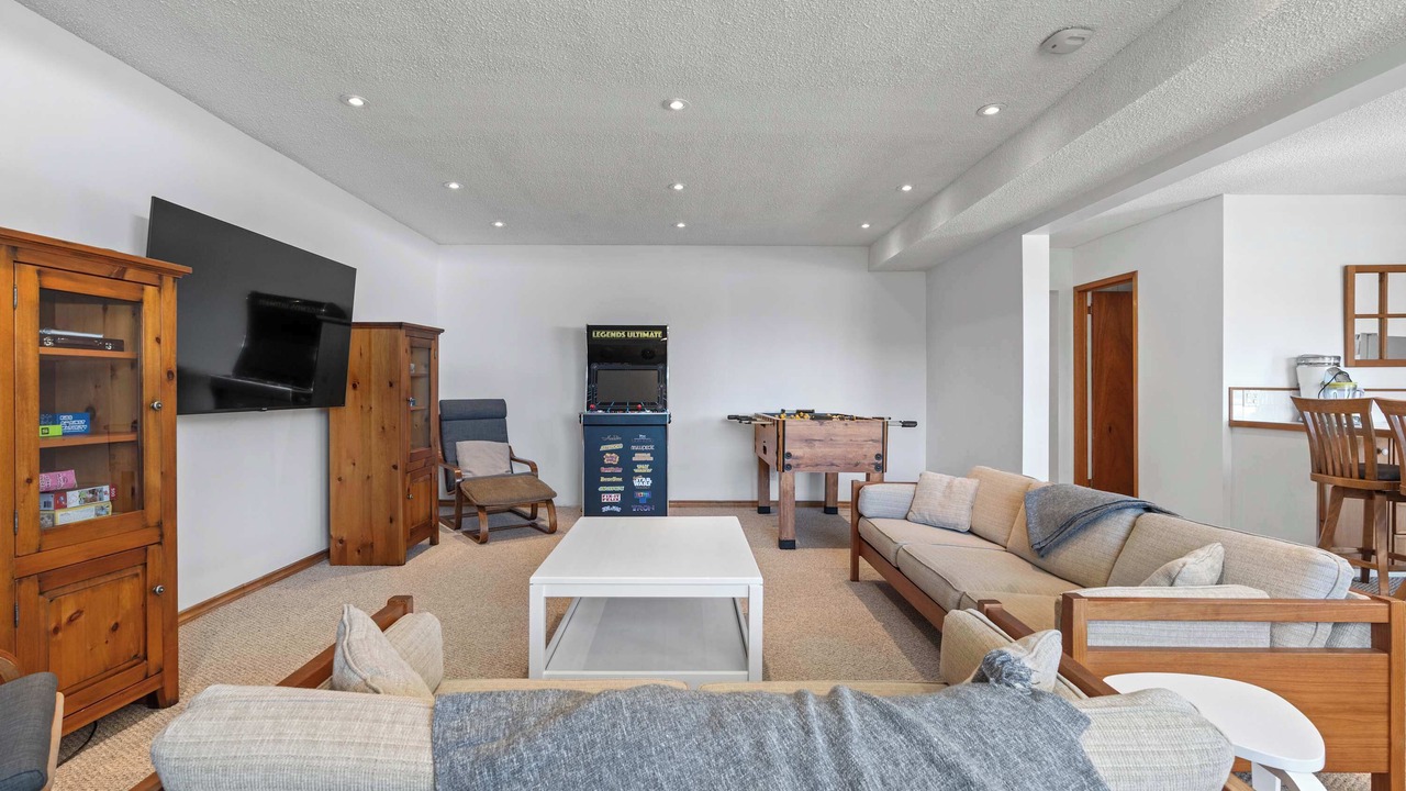 Photo of Livingroom in Utterson