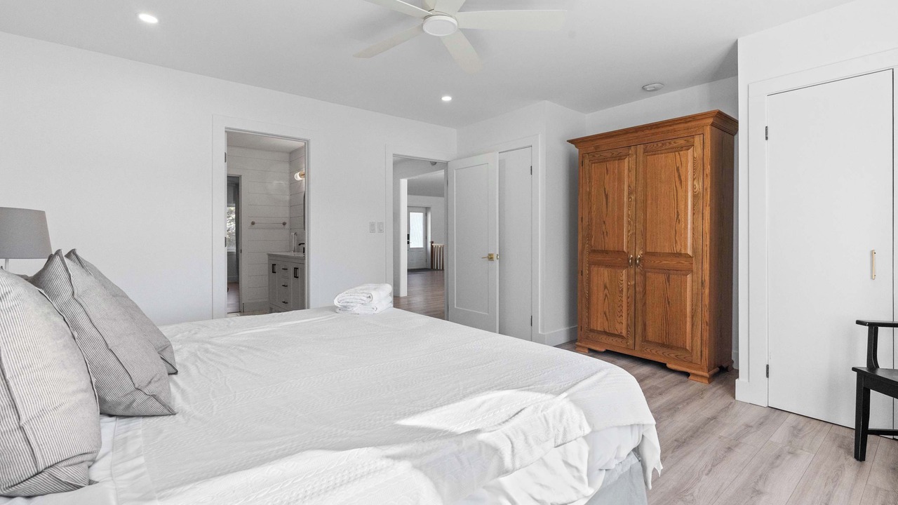 Photo of Bedroom in Utterson