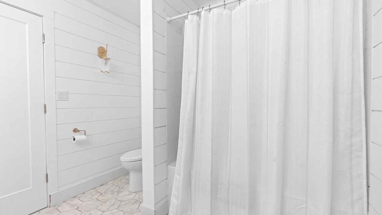 Photo of Bathroom in Utterson