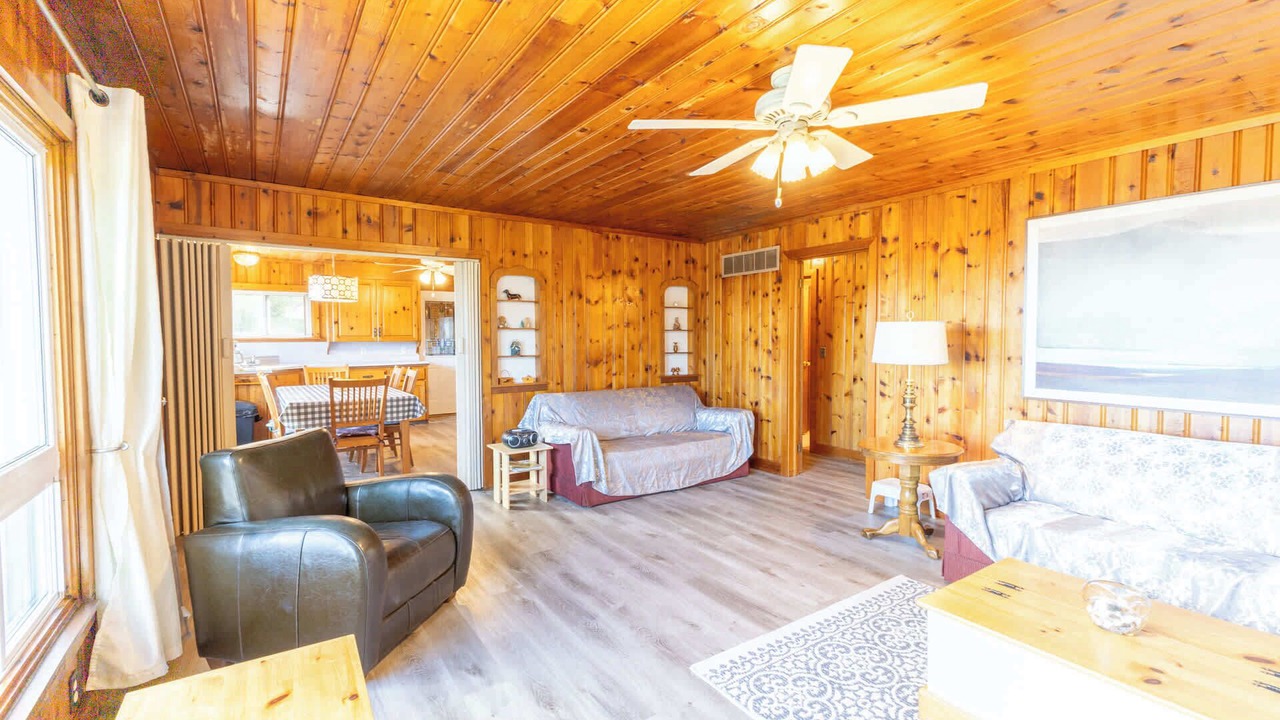 Photo of Livingroom in Lion's Head