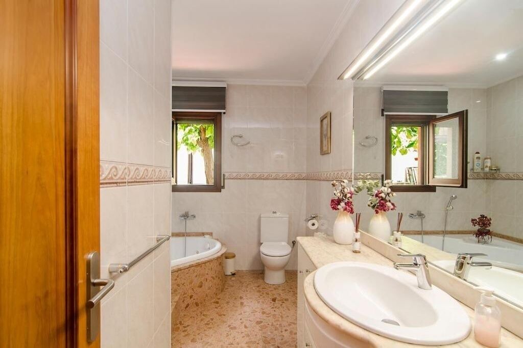 Photo of Bathroom in Canyelles