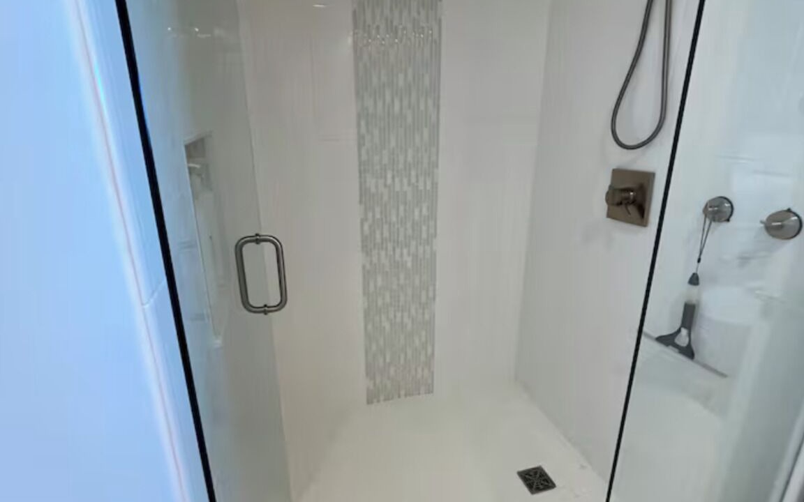 Photo of Bathroom in Pine Knoll Shores