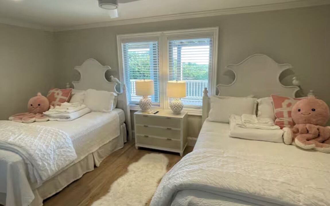Photo of Bedroom in Pine Knoll Shores
