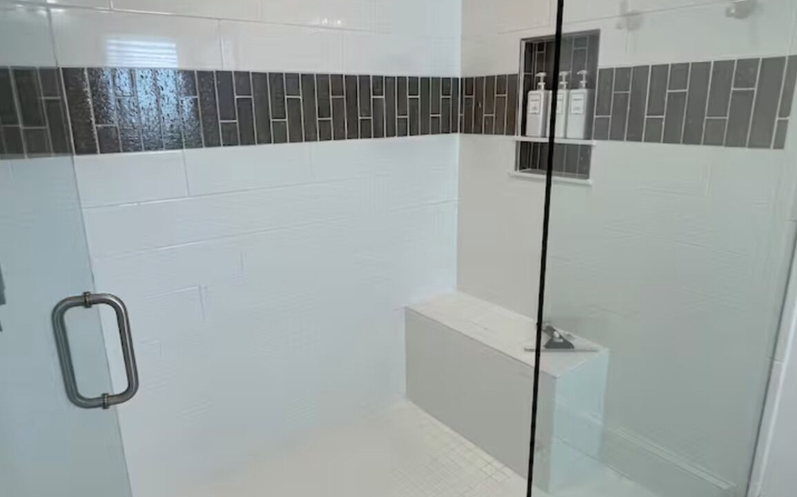 Photo of Bathroom in Pine Knoll Shores