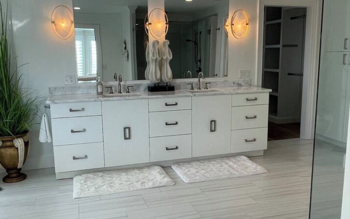 Photo of Bathroom in Pine Knoll Shores