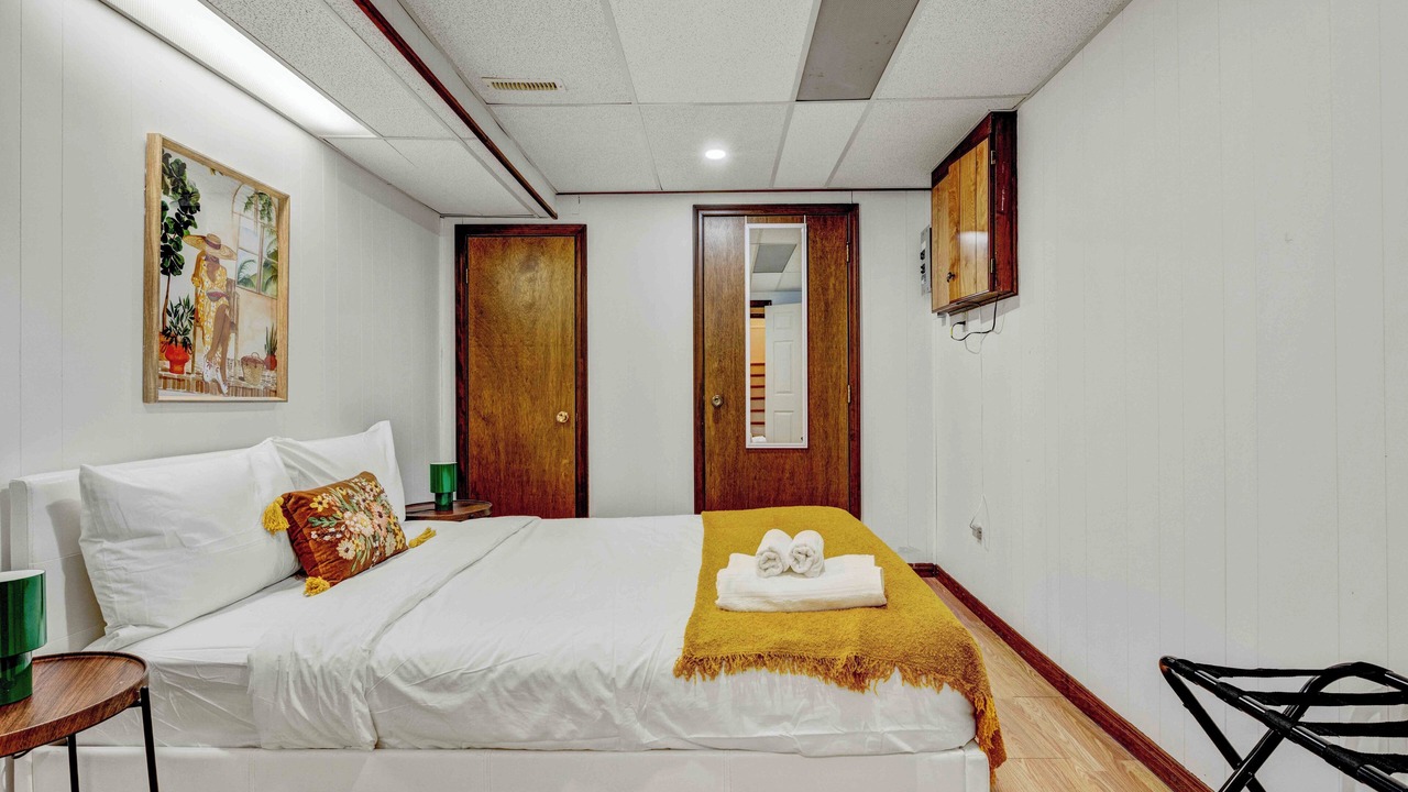 Photo of Bedroom in Oakville