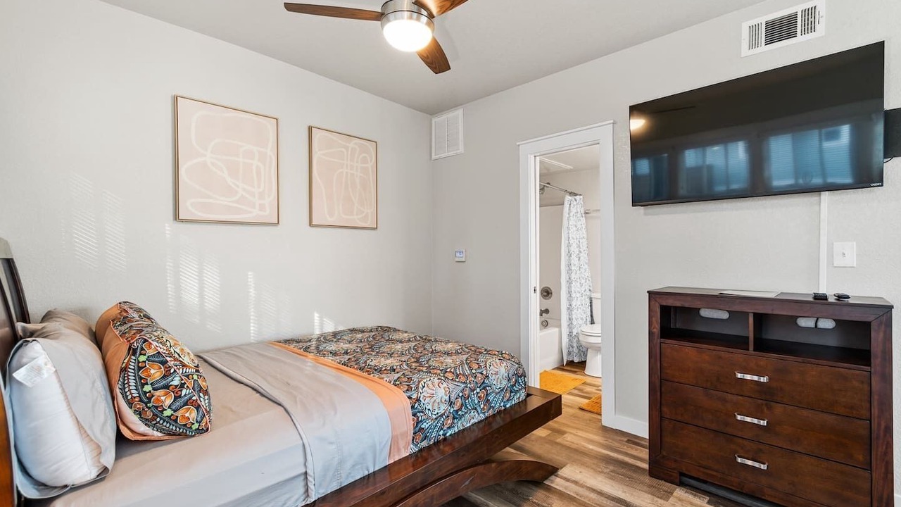Photo of Bedroom in Fairmount