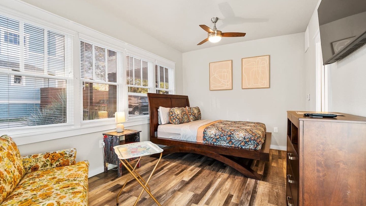 Photo of Bedroom in Fairmount