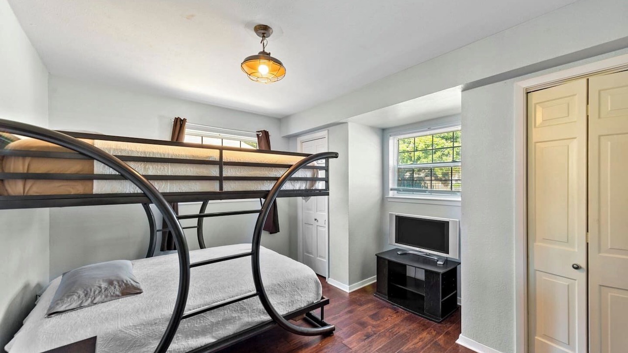 Photo of Bedroom in Arlington