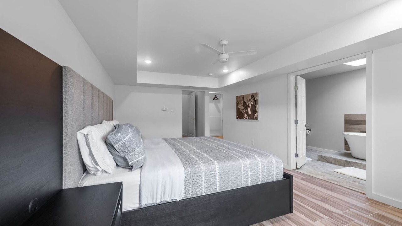 Photo of Bedroom in Central Arlington