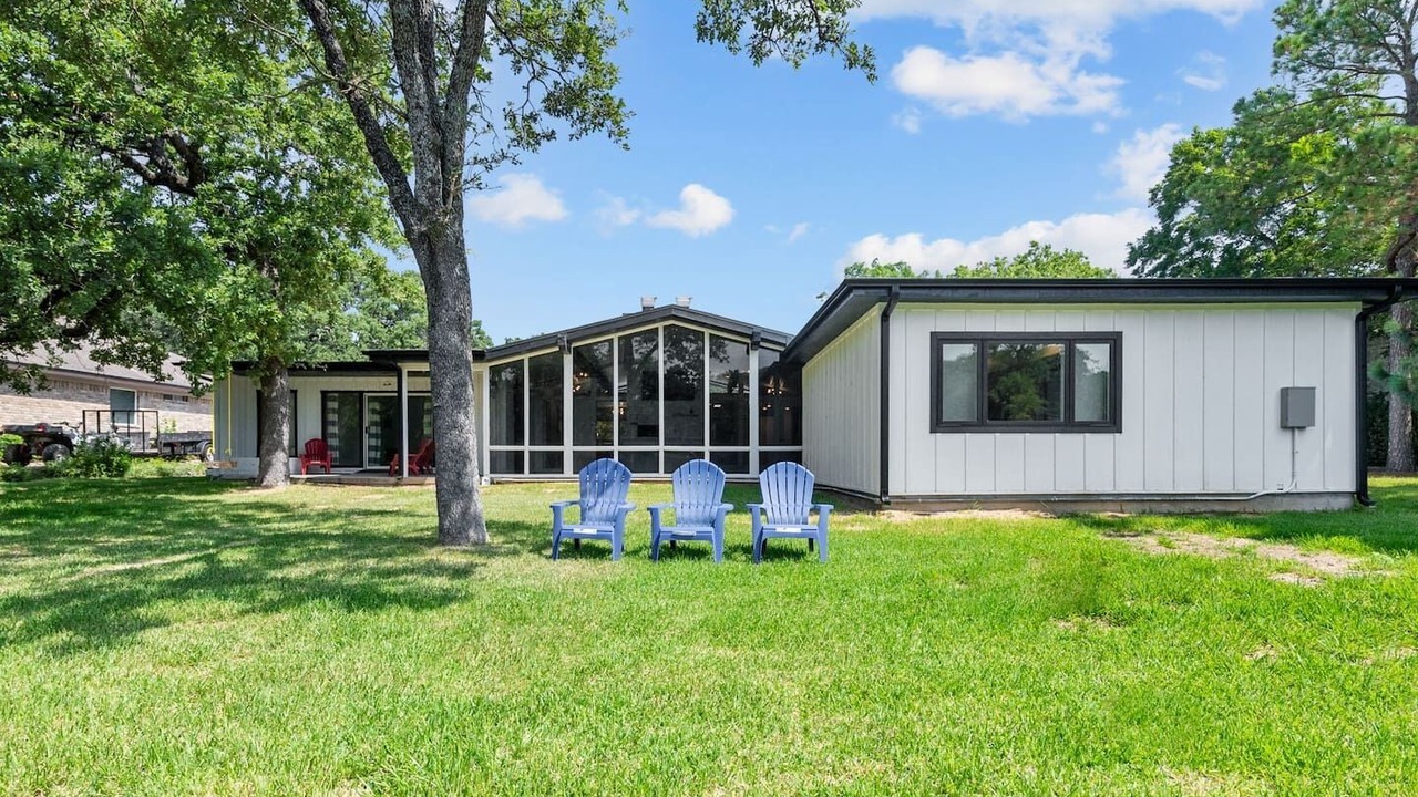Photo of Outdoor in Central Arlington