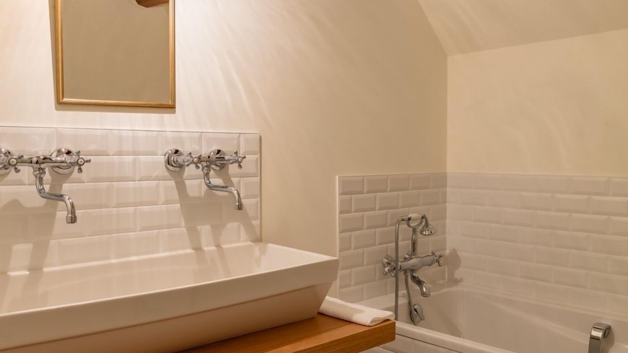 Photo of Bathroom in Puligny-Montrachet