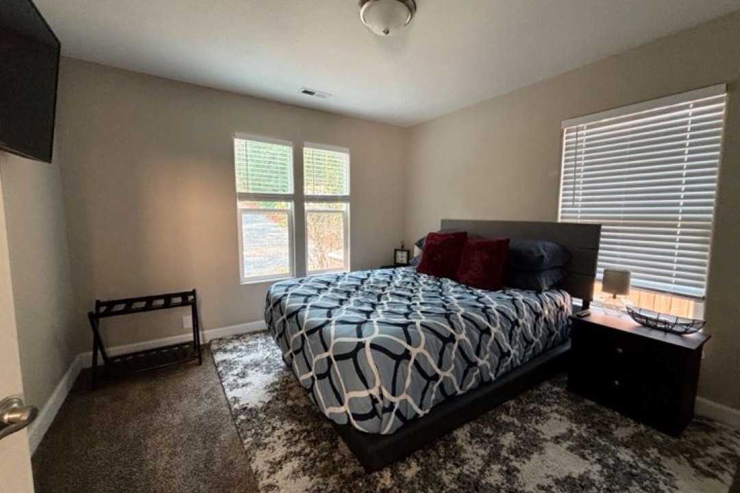 Photo of Bedroom in Grants Pass