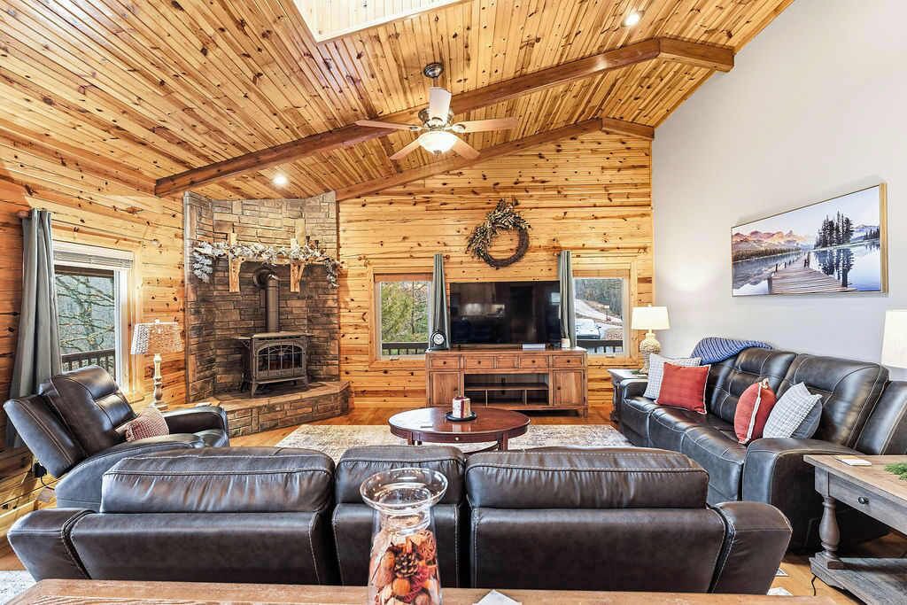 Photo of Livingroom in Sylvan Shores