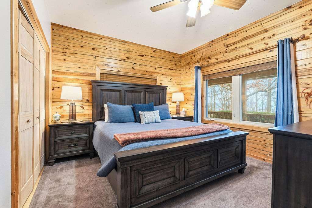 Photo of Bedroom in Sylvan Shores