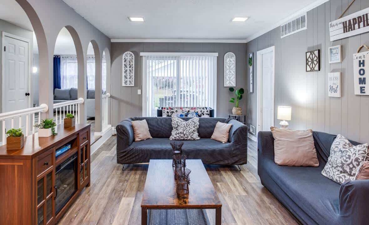 Photo of Livingroom in Gates-North Gates
