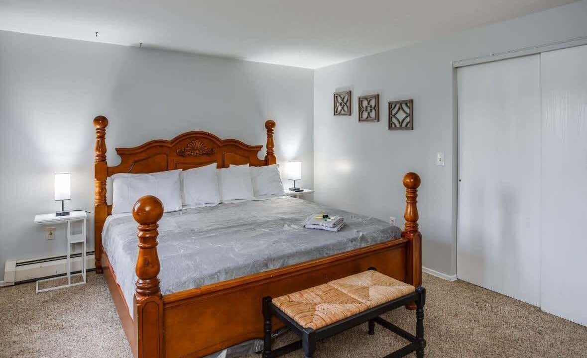 Photo of Bedroom in Gates-North Gates