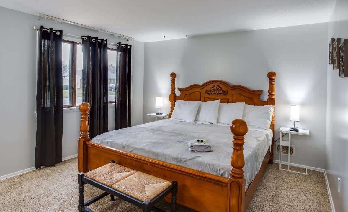 Photo of Bedroom in Gates-North Gates