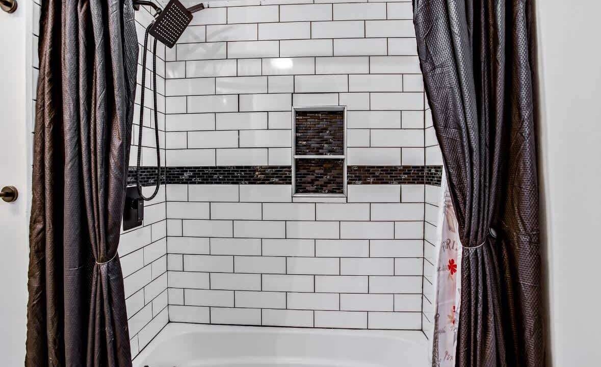 Photo of Bathroom in Gates-North Gates