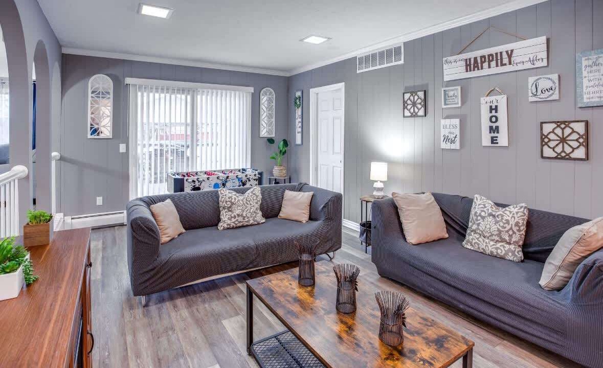 Photo of Livingroom in Gates-North Gates