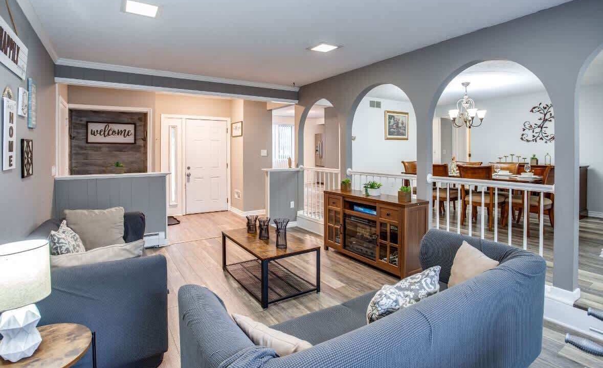 Photo of Livingroom in Gates-North Gates
