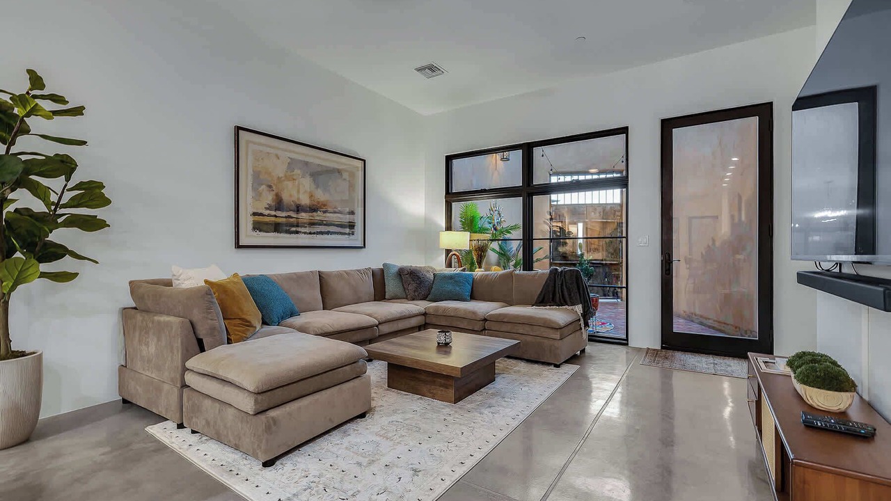 Photo of Livingroom in Menlo Park