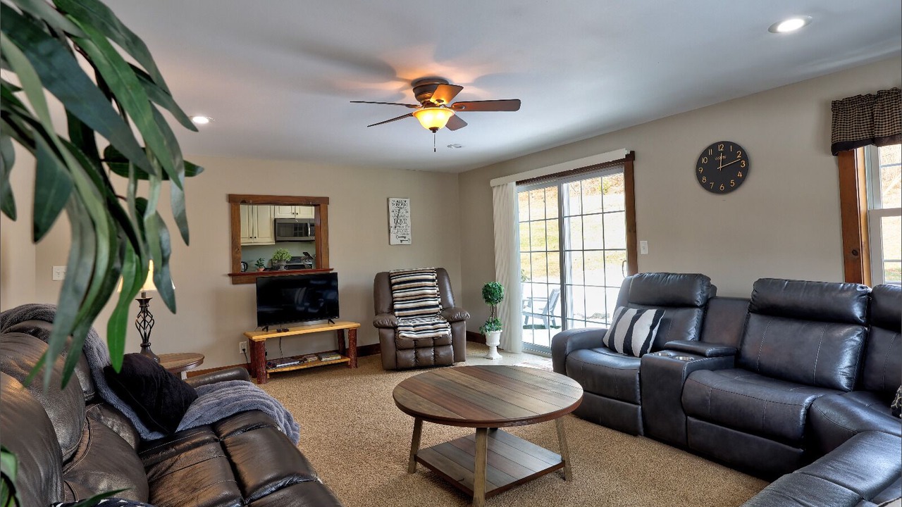 Photo of Livingroom in Bernville