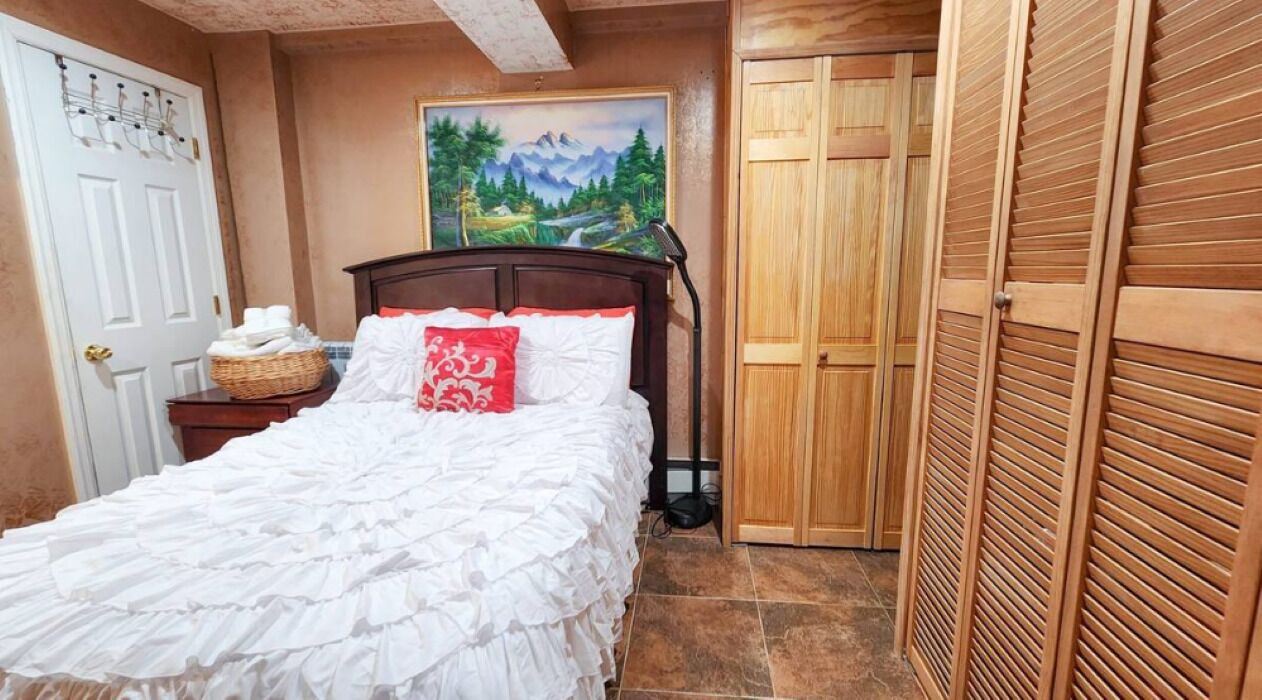 Photo of Bedroom in Queens