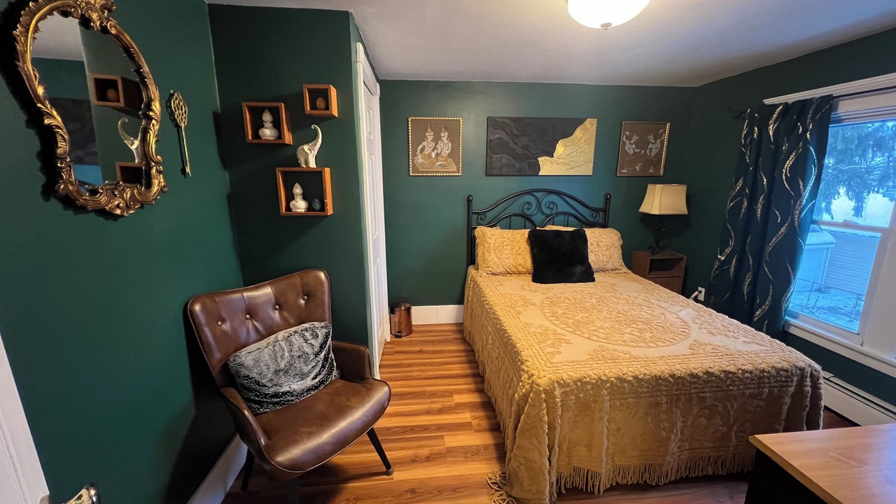 Photo of Bedroom in North Tonawanda