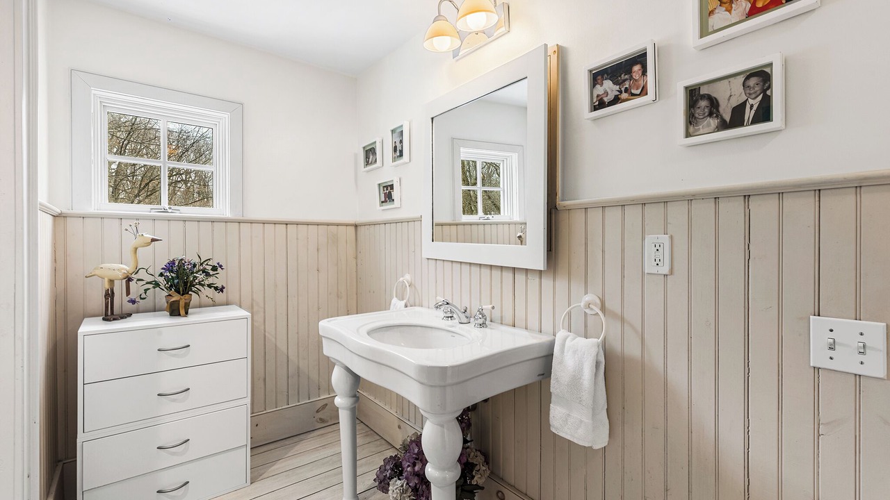 Photo of Bathroom in Wayne