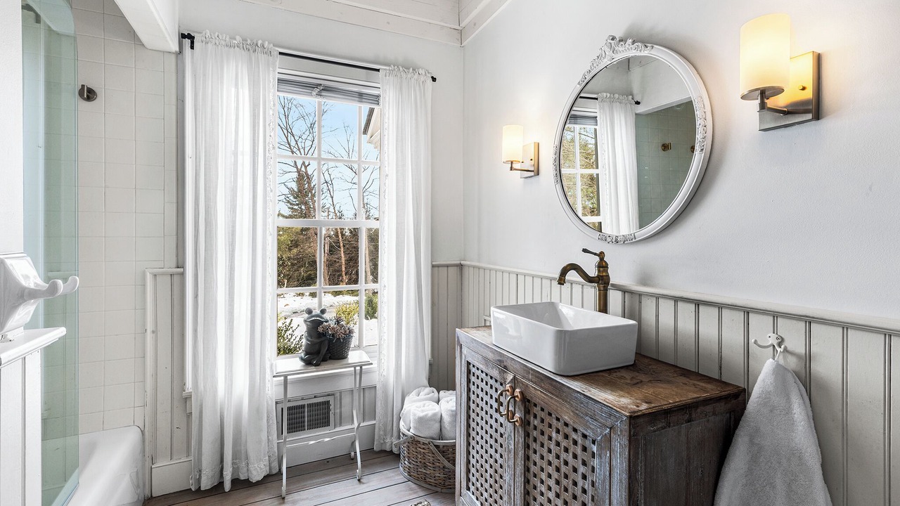 Photo of Bathroom in Wayne