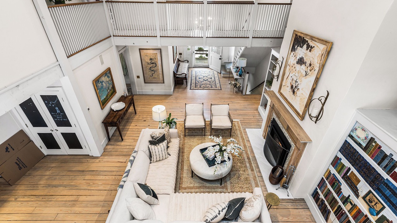 Photo of Livingroom in Wayne