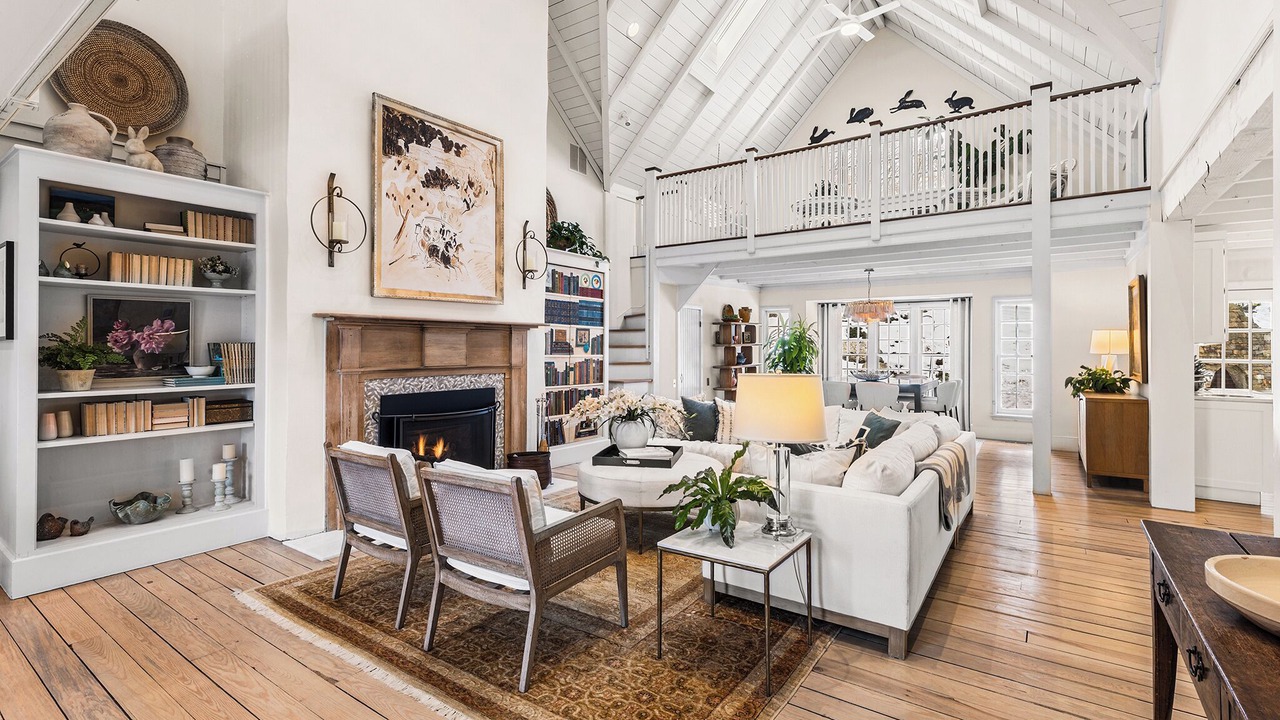 Photo of Livingroom in Wayne
