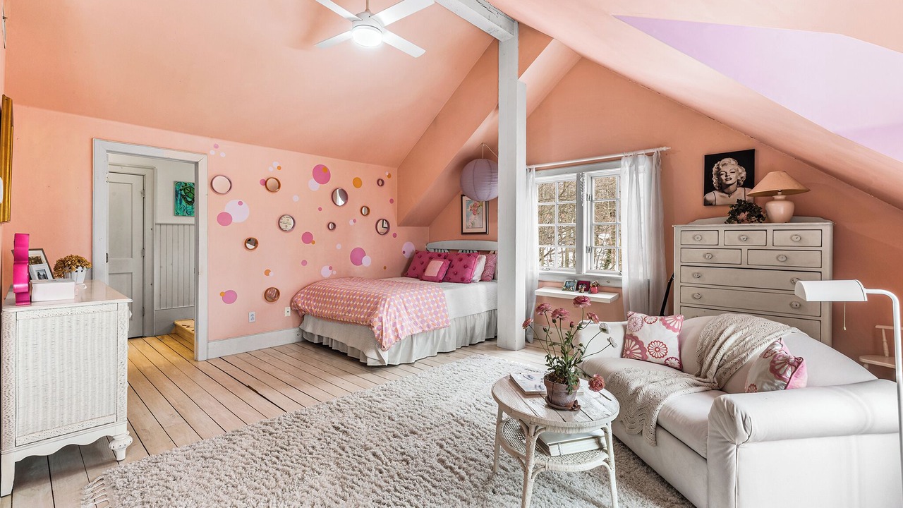 Photo of Bedroom in Wayne