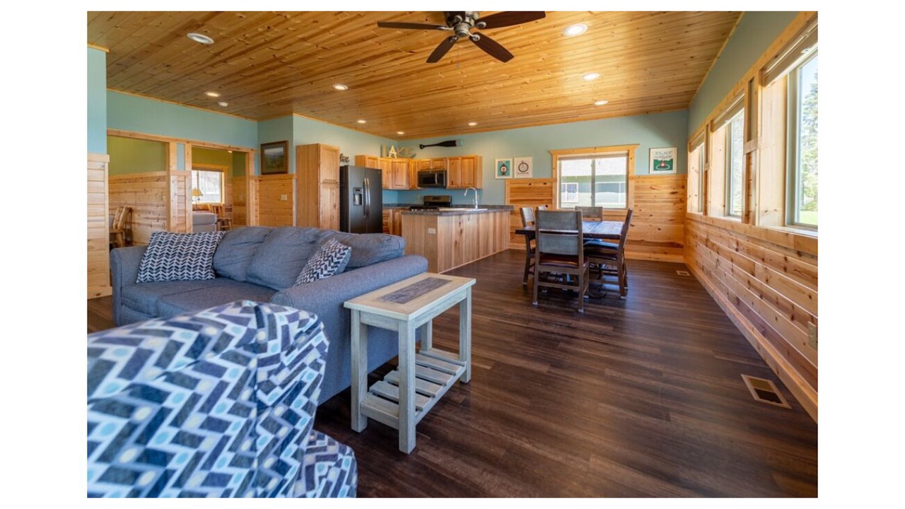 Photo of Livingroom in Cass Lake