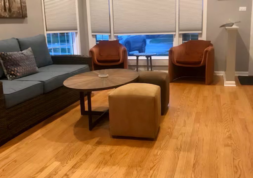Photo of Livingroom in Glenview