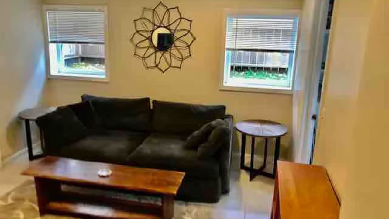 Photo of Livingroom in Glenview