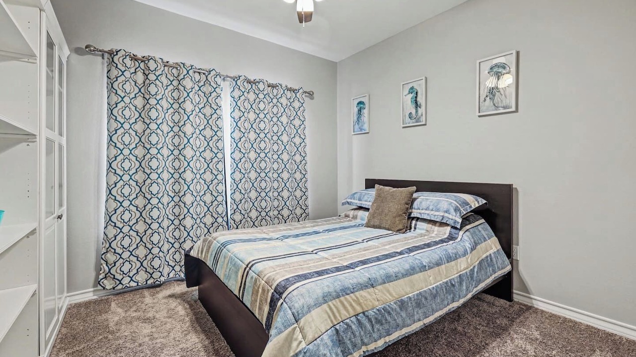 Photo of Bedroom in San Patricio County
