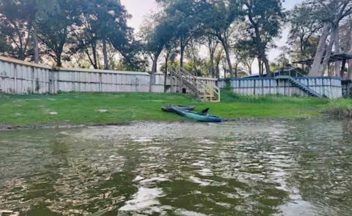 Photo of Others in Seguin