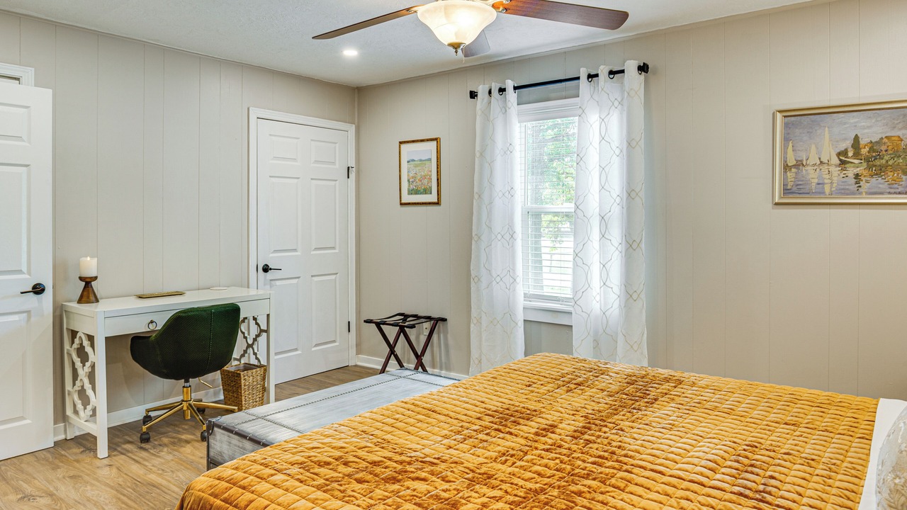 Photo of Bedroom in Kansas City