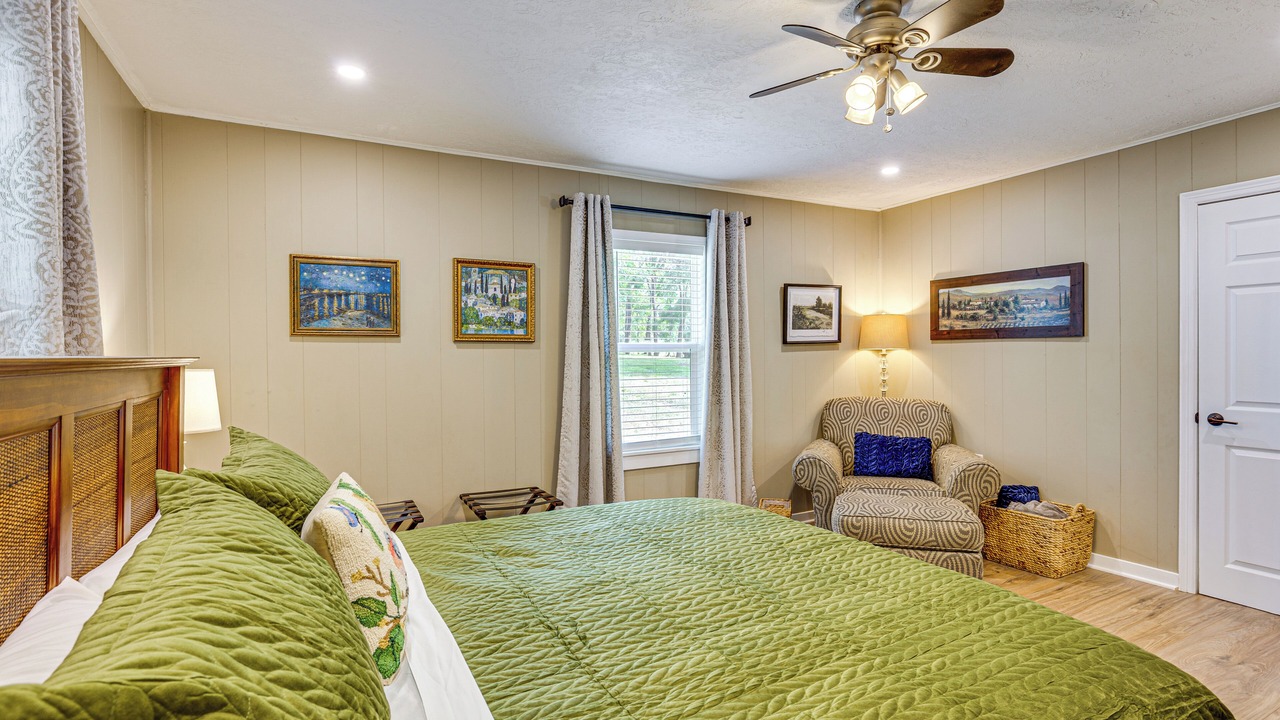 Photo of Bedroom in Kansas City